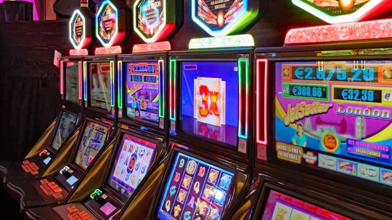 Find The Information About Evolution Of Online Slots